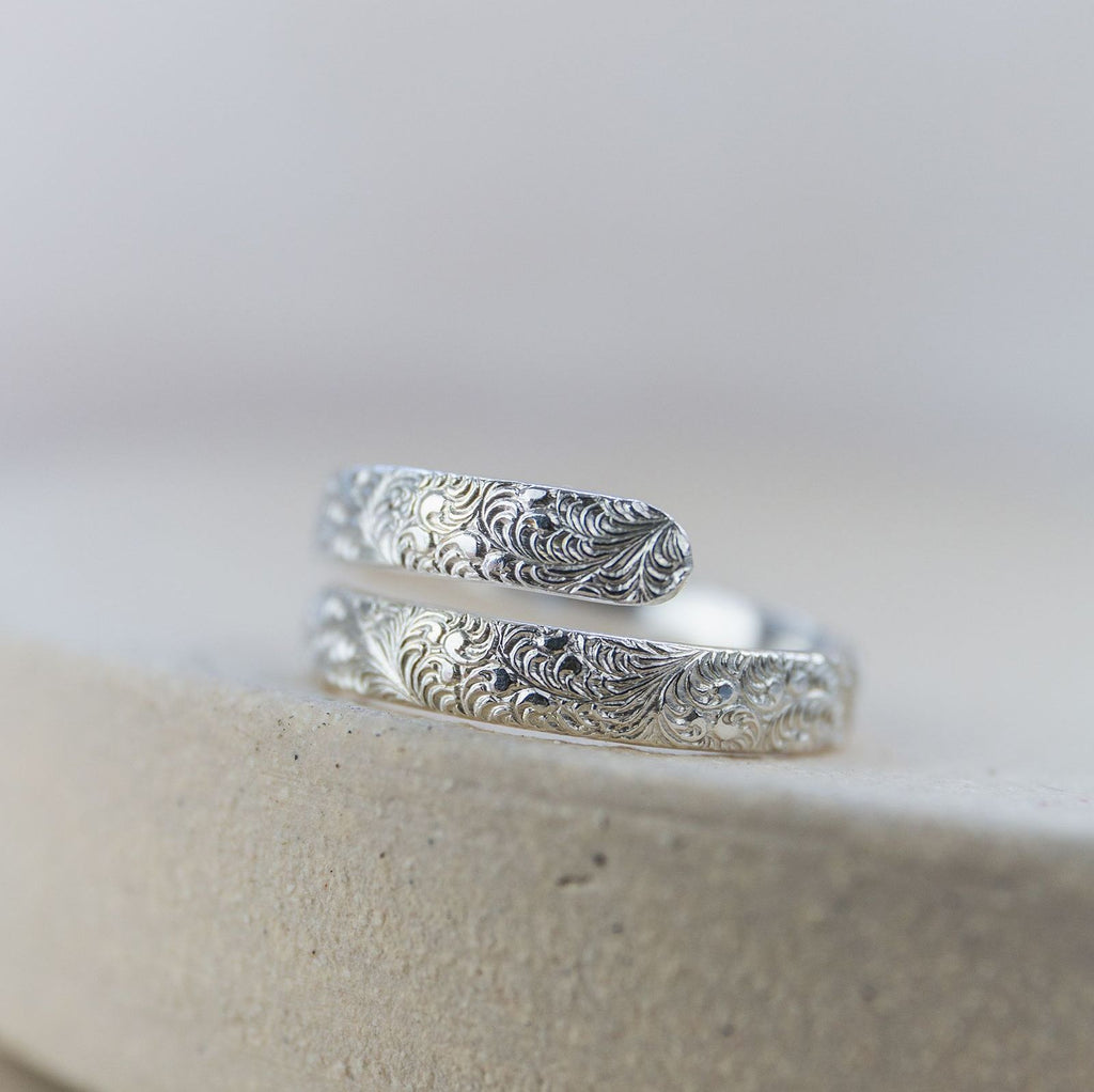 Sterling Silver Wrap Around Lace Thumb Ring